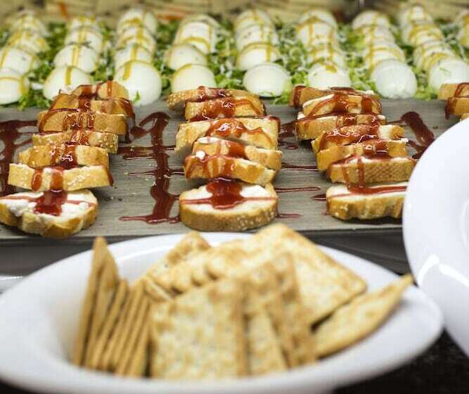 Отель Akeah Broncemar