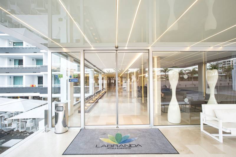 Отель Akeah Broncemar