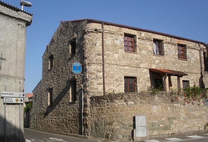 בית מלון כפרי Locanda La Rosa