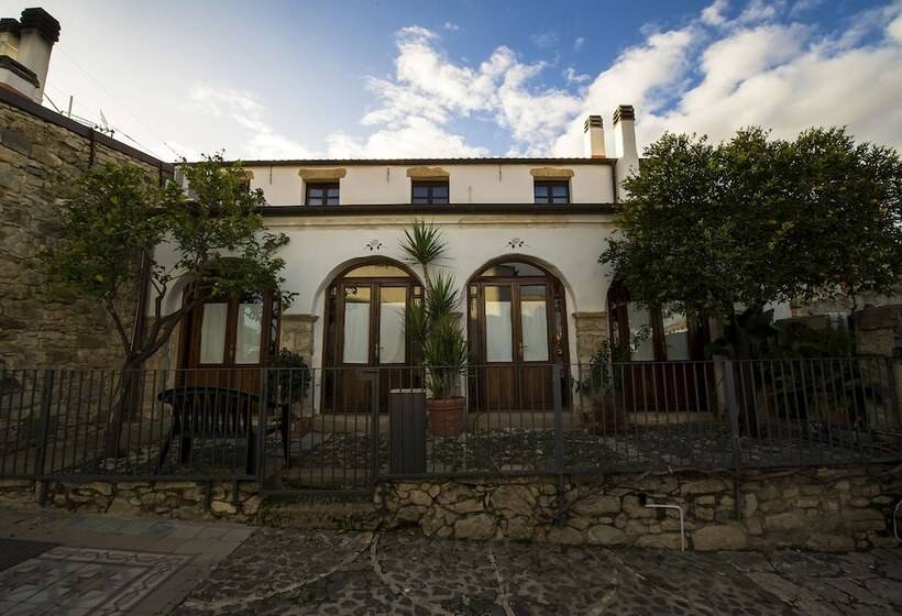 בית מלון כפרי Locanda La Rosa