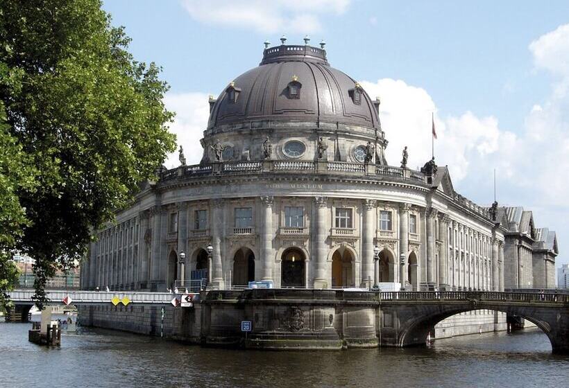 هتل Louisa's Place