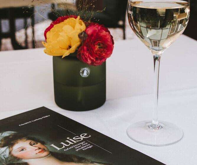 هتل Louisa's Place