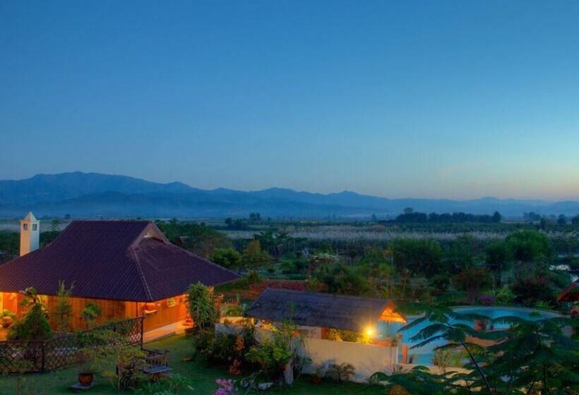 ホテル Maekok River Village Resort