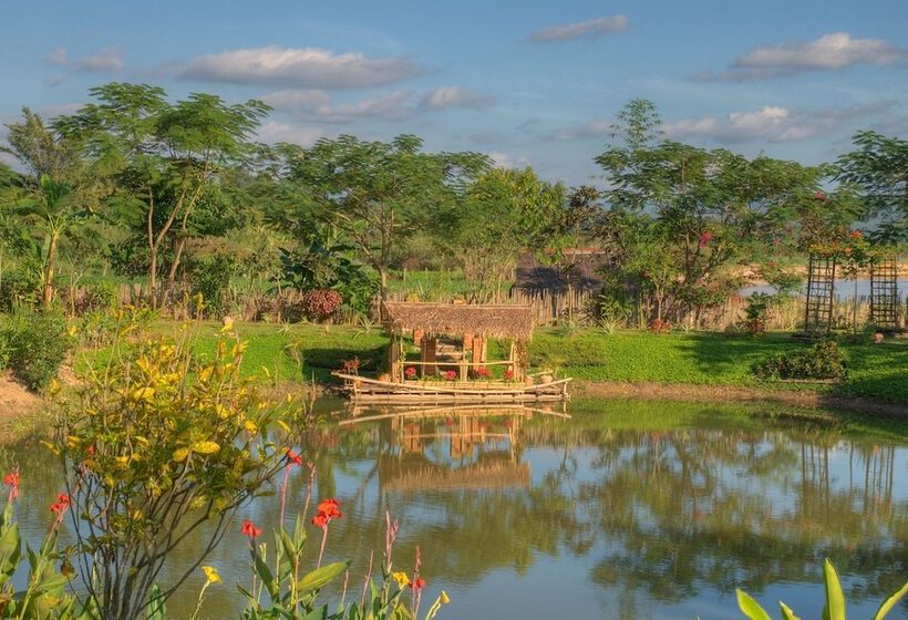 ホテル Maekok River Village Resort