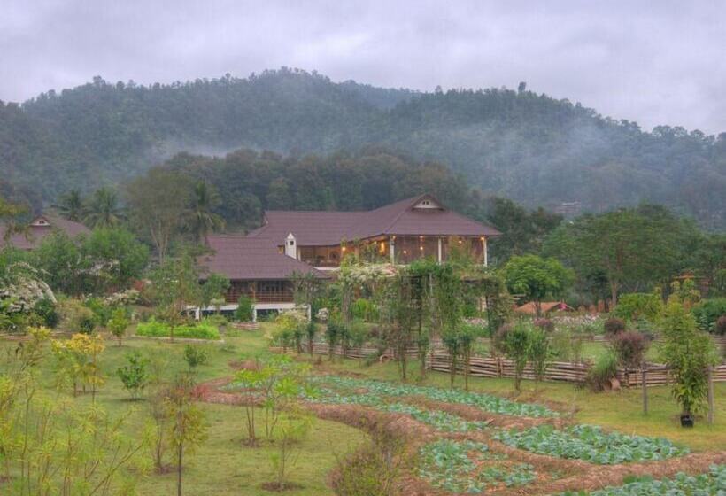 ホテル Maekok River Village Resort