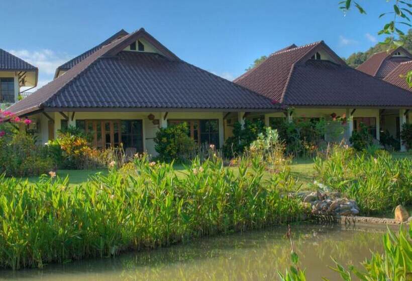 ホテル Maekok River Village Resort