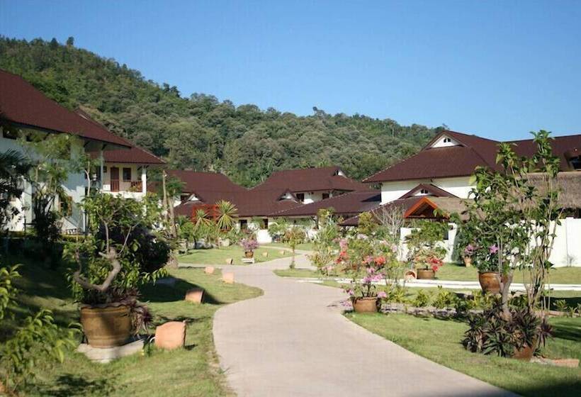 ホテル Maekok River Village Resort