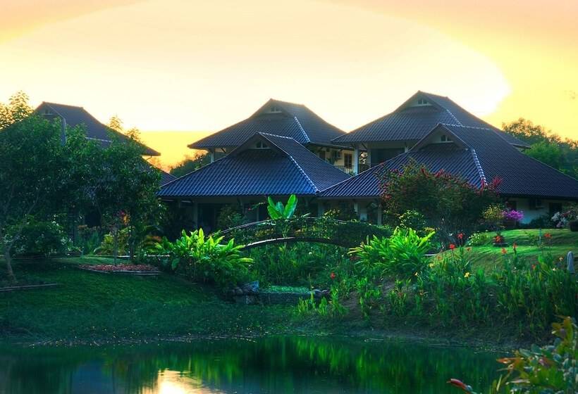 ホテル Maekok River Village Resort