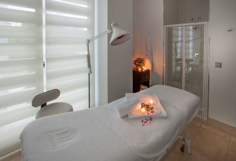 هتل NH Collection Santiago De Compostela