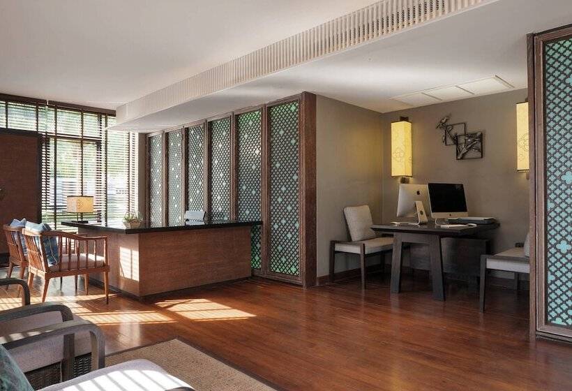 בית מלון כפרי Phuket Marriott Resort And Spa, Nai Yang Beach