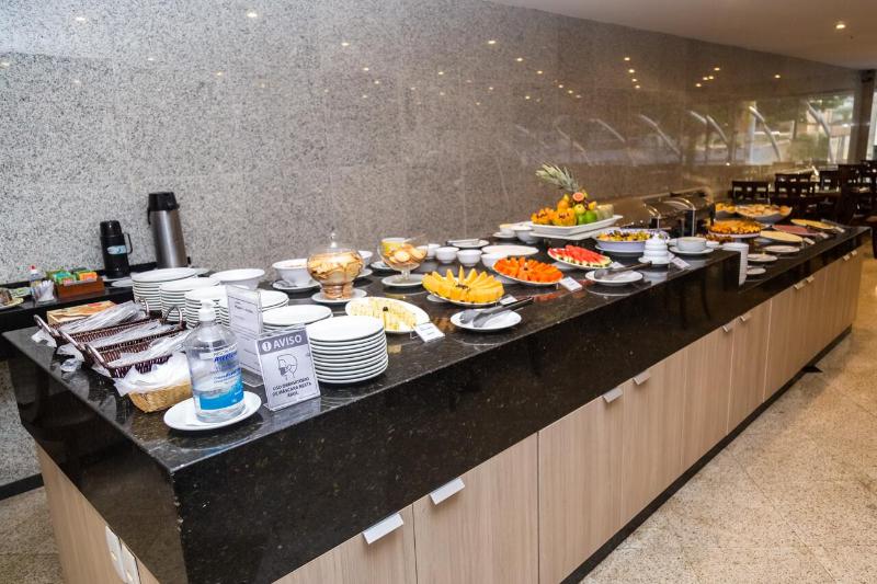 ホテル Plaza Praia Suites