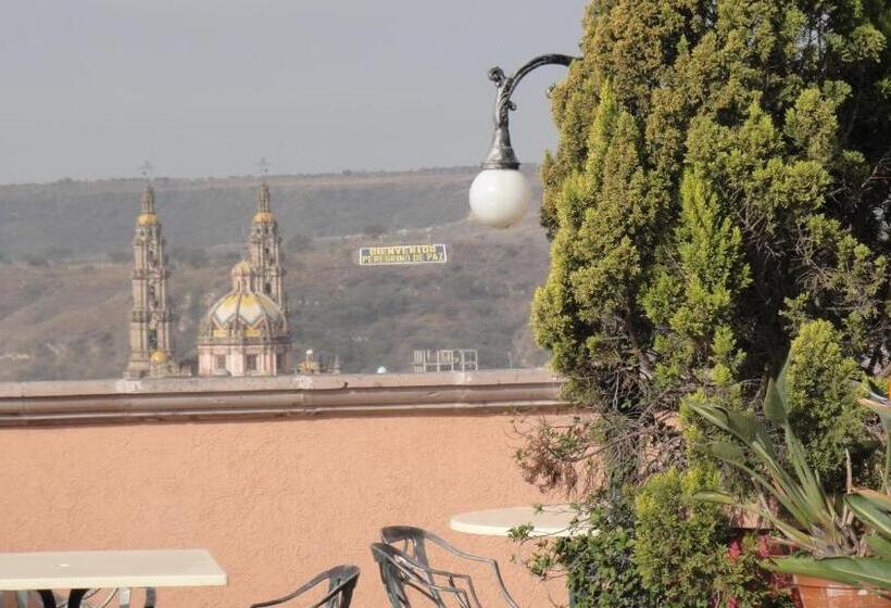 ホテル Quinta Cesar