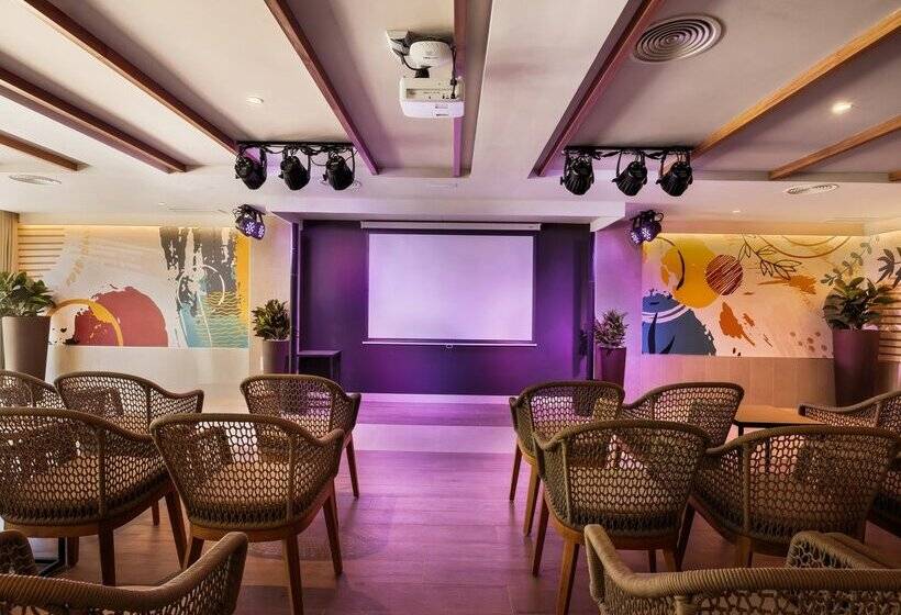 Hotel Riu Palace La Mola