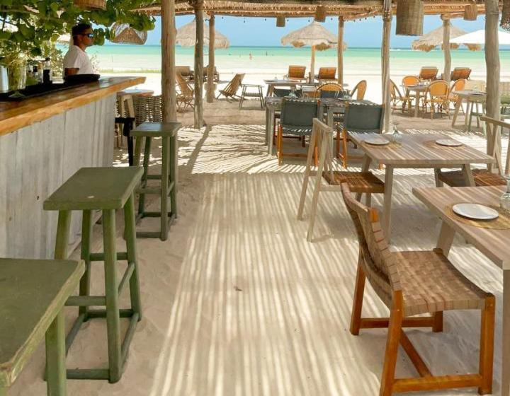 ホテル Ser Casasandra Boutique