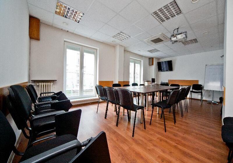 فندق Slavyanska Beseda