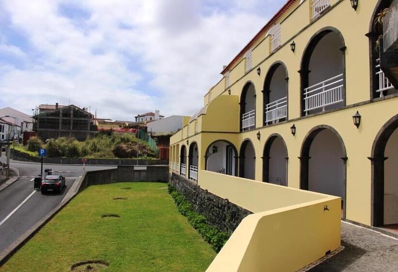 Отель Vinha Da Areia Beach