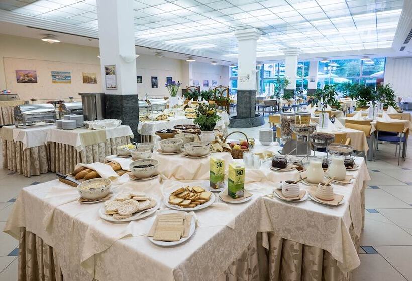 هتل Zdravilisce Thermana Lasko