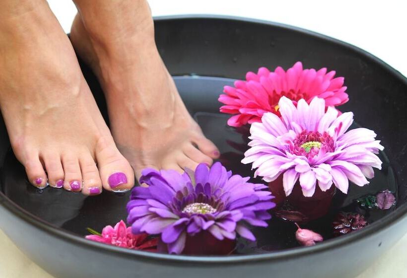 هتل Zdravilisce Thermana Lasko