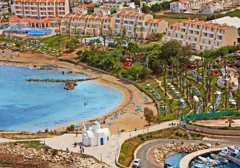 Myroandrou Beach Hotel Apartments