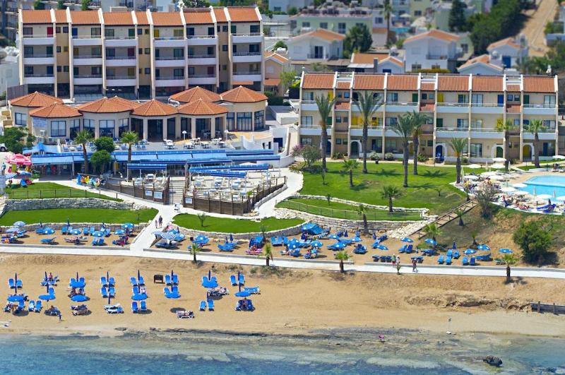 Myroandrou Beach Hotel Apartments
