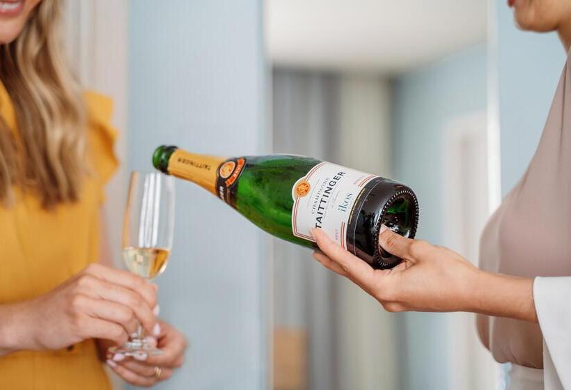 리조트 Ikos Porto Petro