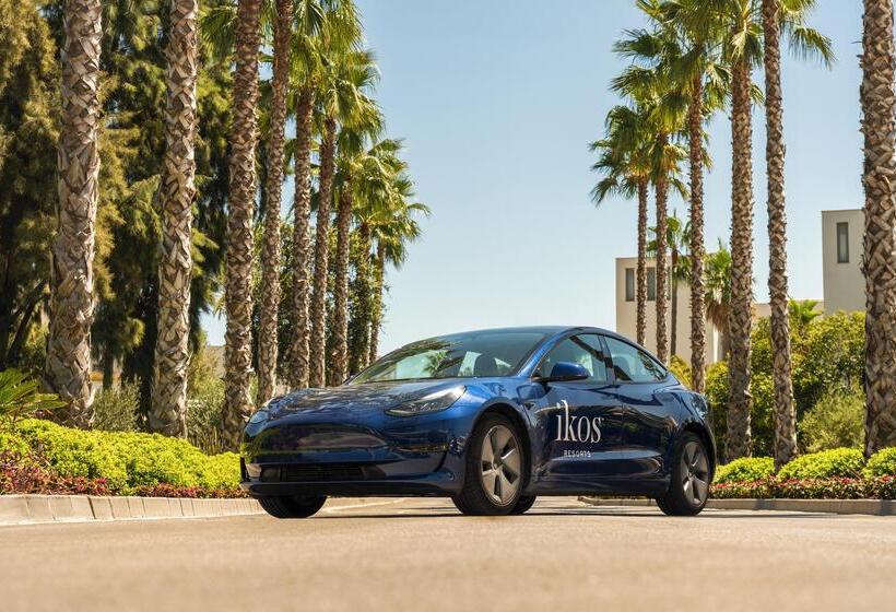 리조트 Ikos Porto Petro