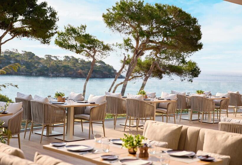 리조트 Ikos Porto Petro