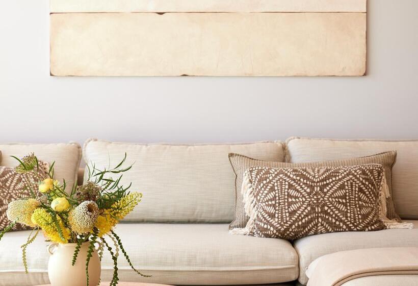 리조트 Ikos Porto Petro