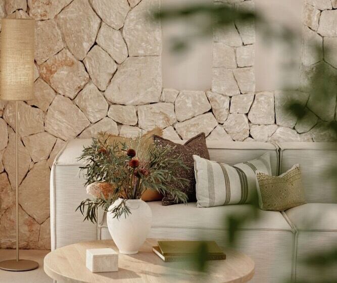 리조트 Ikos Porto Petro