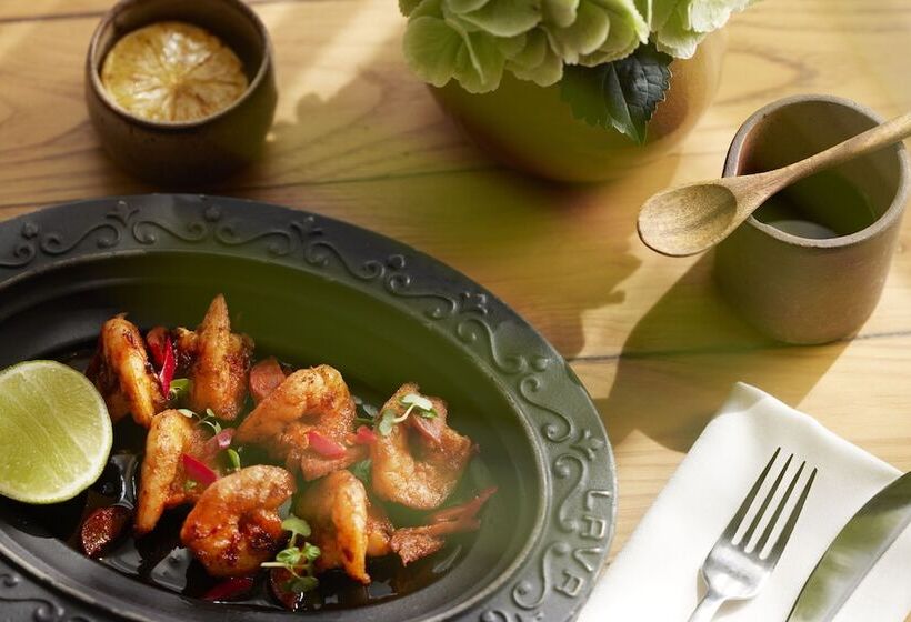 리조트 Ikos Porto Petro