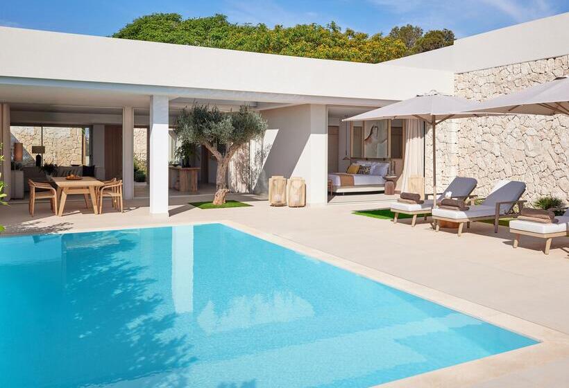 리조트 Ikos Porto Petro