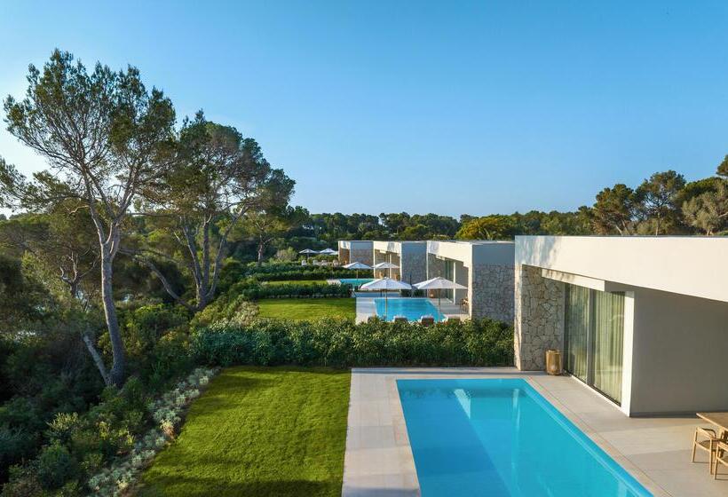 리조트 Ikos Porto Petro