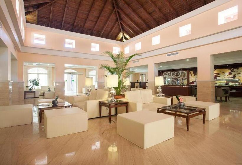 リゾートホテル Majestic Colonial Punta Cana All Inclusive