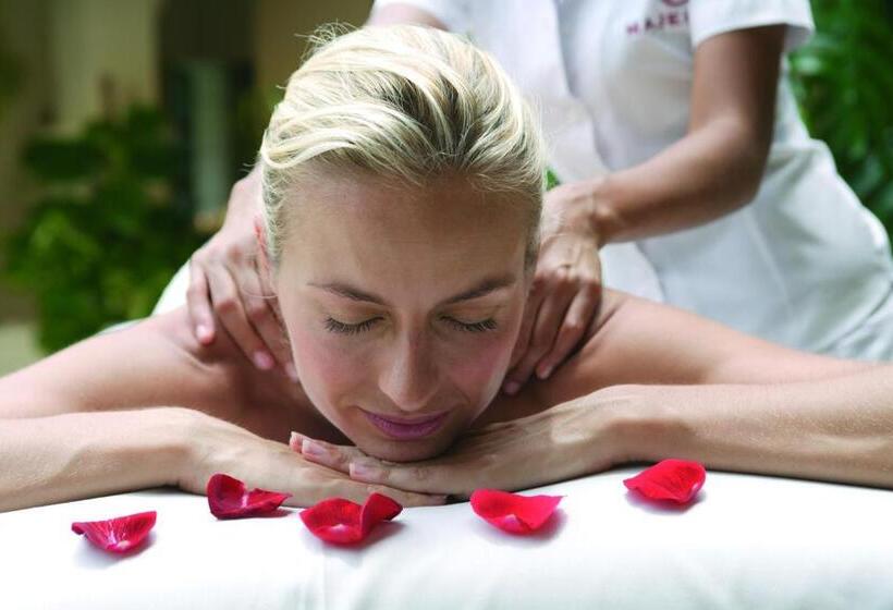 リゾートホテル Majestic Colonial Punta Cana All Inclusive