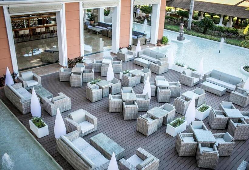 リゾートホテル Majestic Colonial Punta Cana All Inclusive