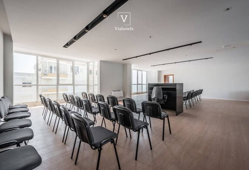 בית מלון כפרי Antalya   Beach Durres