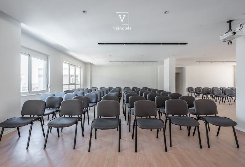 בית מלון כפרי Antalya   Beach Durres