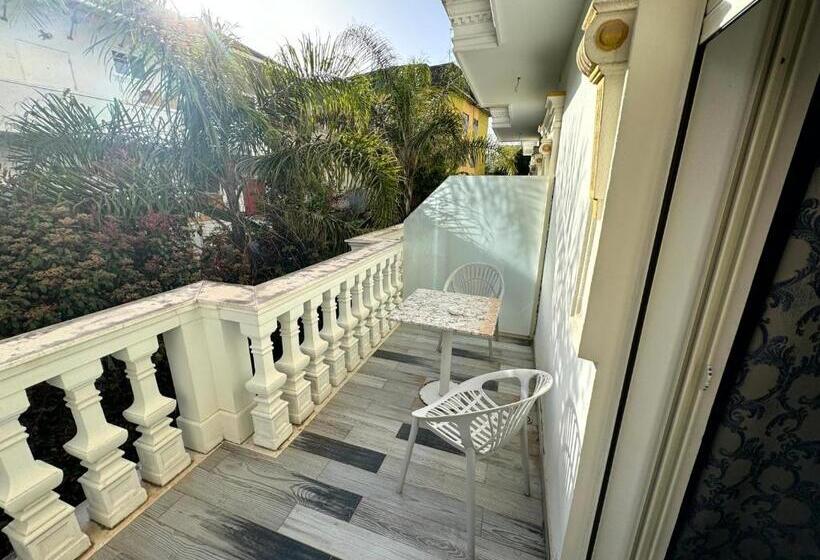 فندق Antalya   Beach Durres