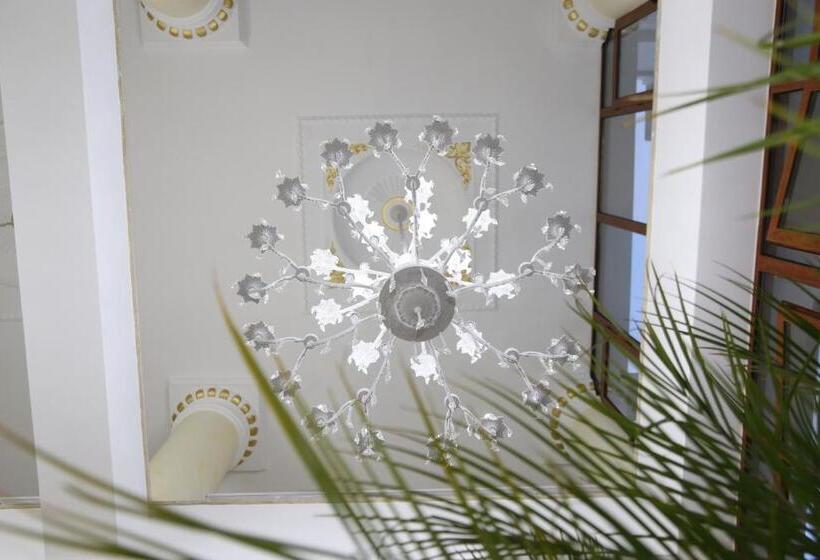 فندق Antalya   Beach Durres