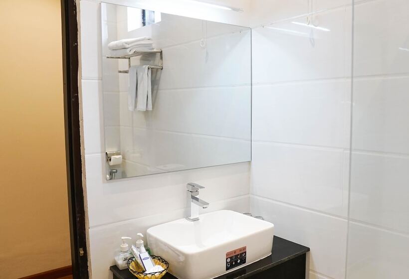 7s Hotel An Phú Central