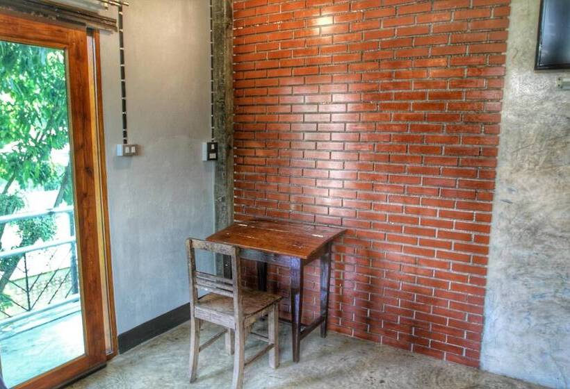 호텔 Above The Sea Maesariang