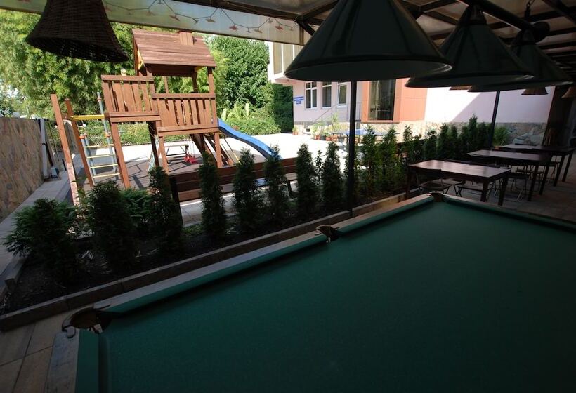 فندق Alles Guesthouse