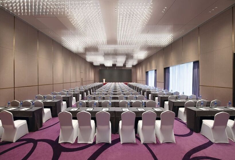 ホテル Crowne Plaza Dalian Xinghai, An Ihg