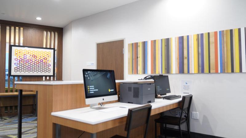 酒店 Holiday Inn Express & Suites Dallas Central Market Center By Ihg