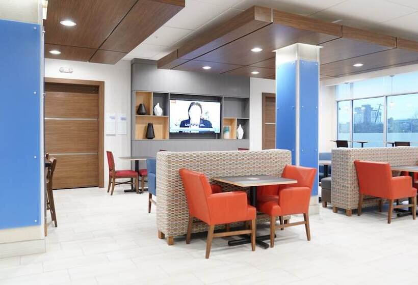 酒店 Holiday Inn Express & Suites Dallas Central Market Center By Ihg