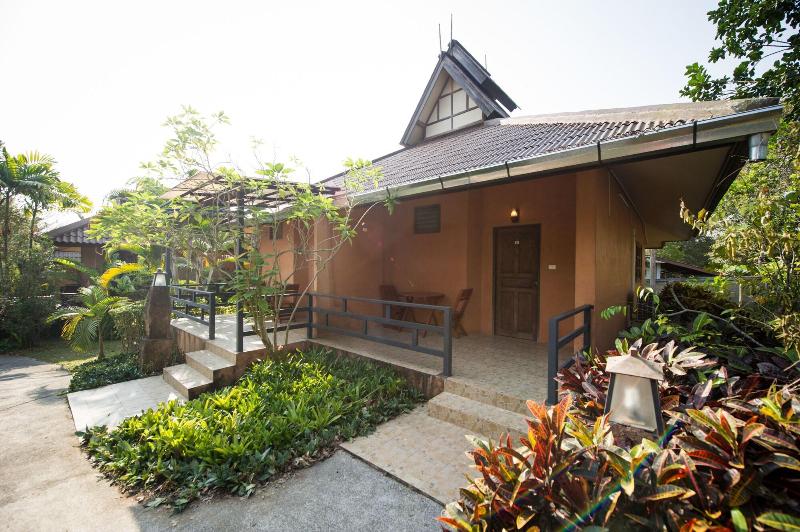 Отель Mohn Fah Sai Home Resort