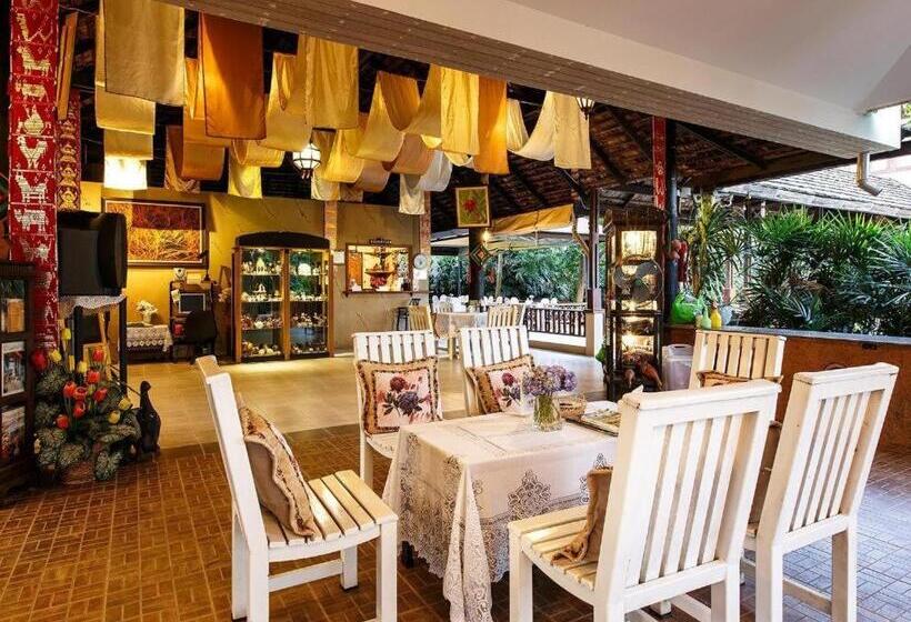 Отель Mohn Fah Sai Home Resort