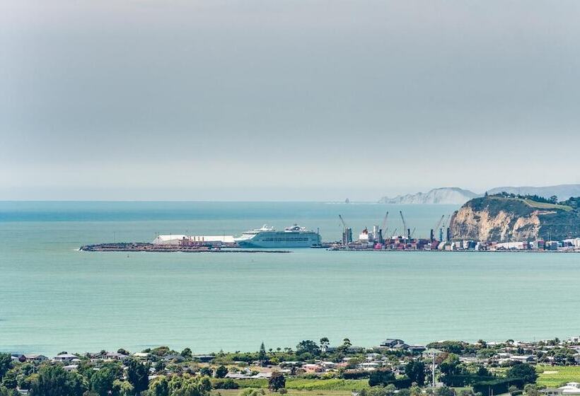 בית מלון כפרי Napier B&b   Tequila Sunrise