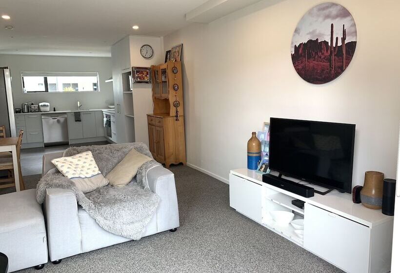 בית מלון כפרי Sam Family Home