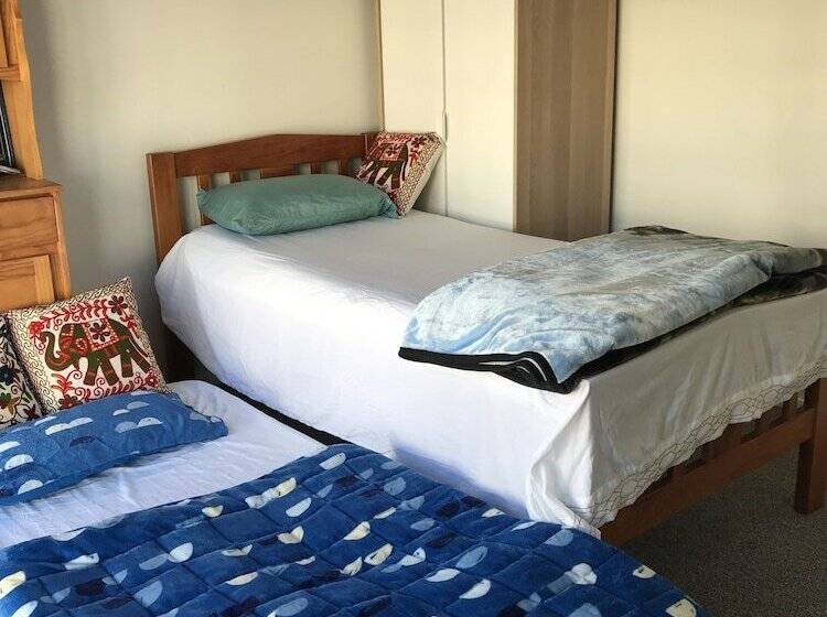 בית מלון כפרי Sam Family Home